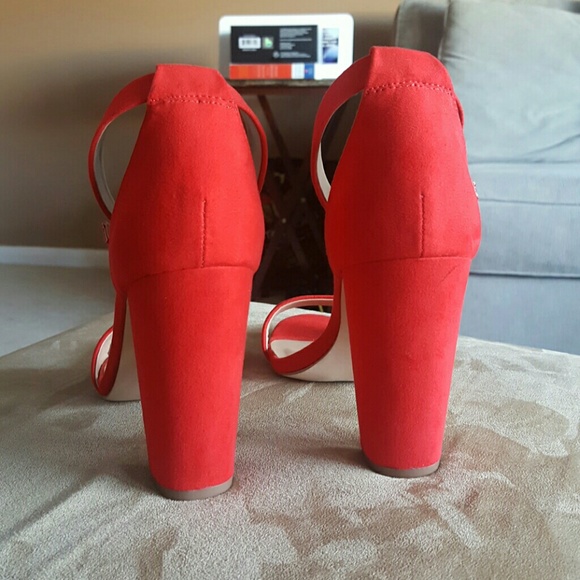 COPY - Red stacked heel shoes - Picture 3 of 6